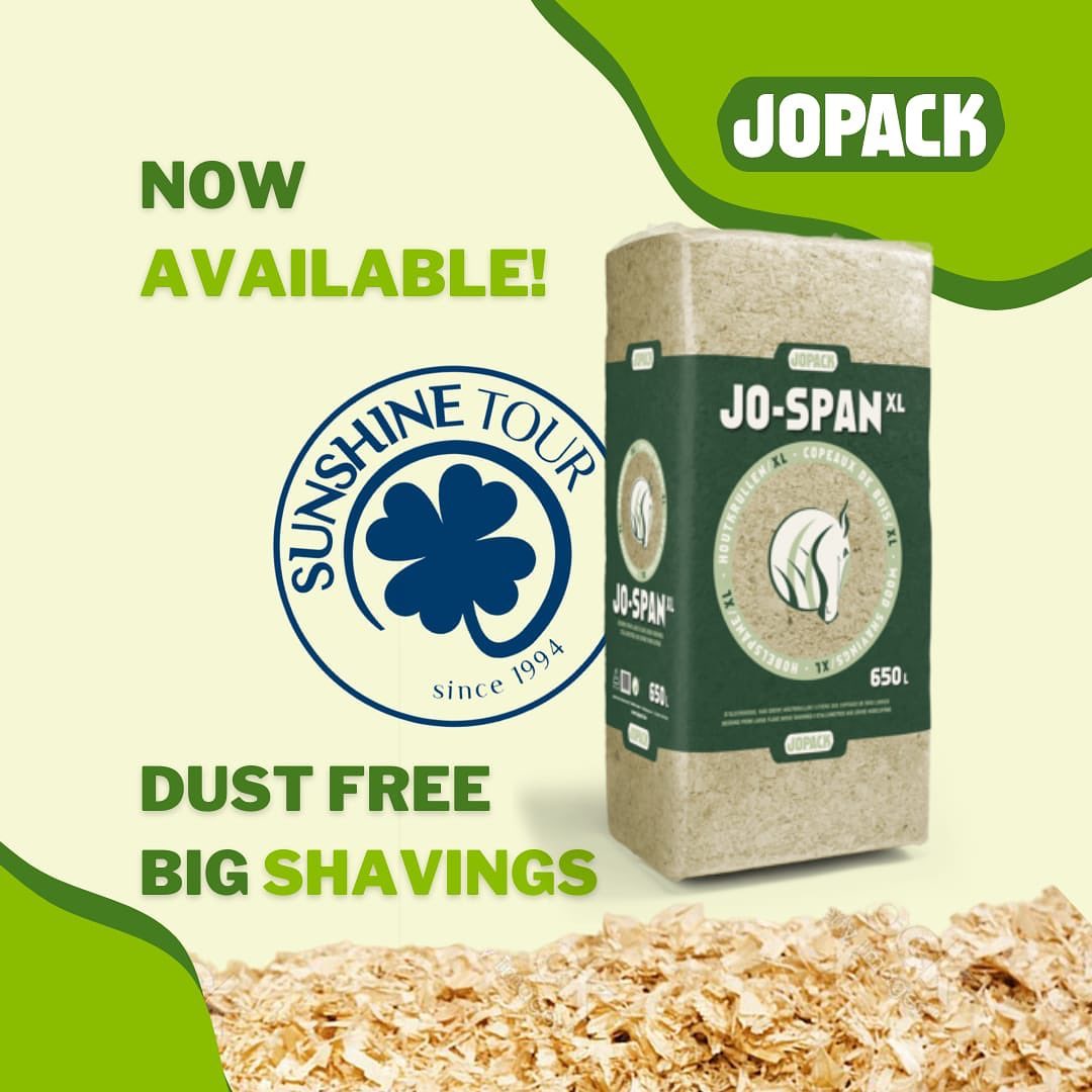 They are back available at the @sunshine_tour_montenmedio Spain ! Order now your bales at the show 👍🏻👍🏻👍🏻 #jopack #jospanxl #shavings #dustfree #woodshavings #spane #vanrsl #showjumping #sunshinetour #spain #vejerdelafrontera #stablelife #horses